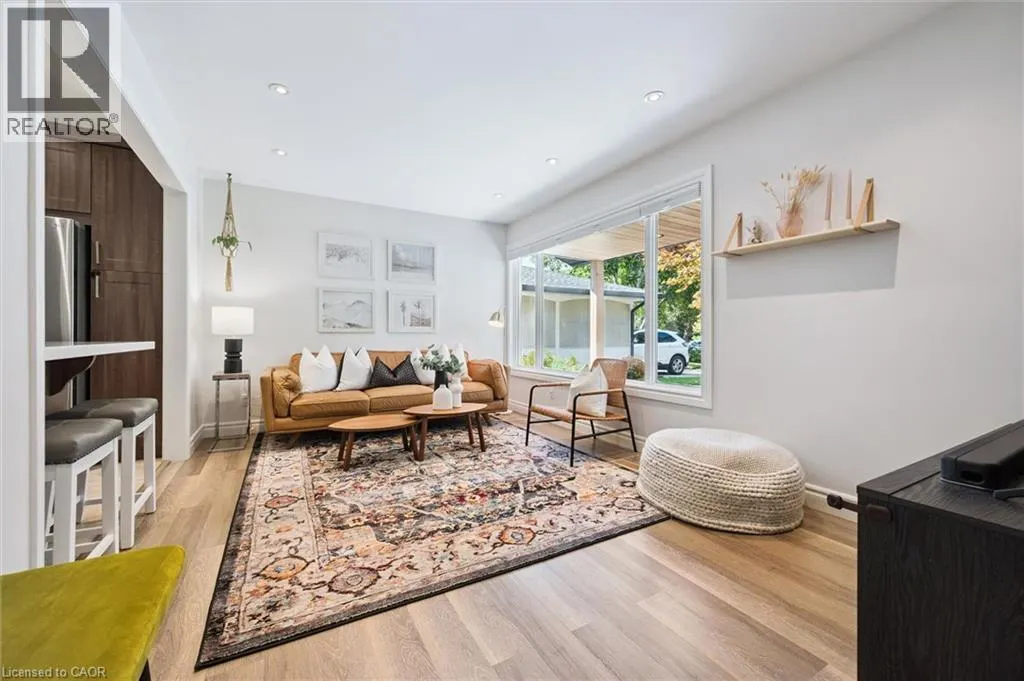89 MAYFIELD Avenue