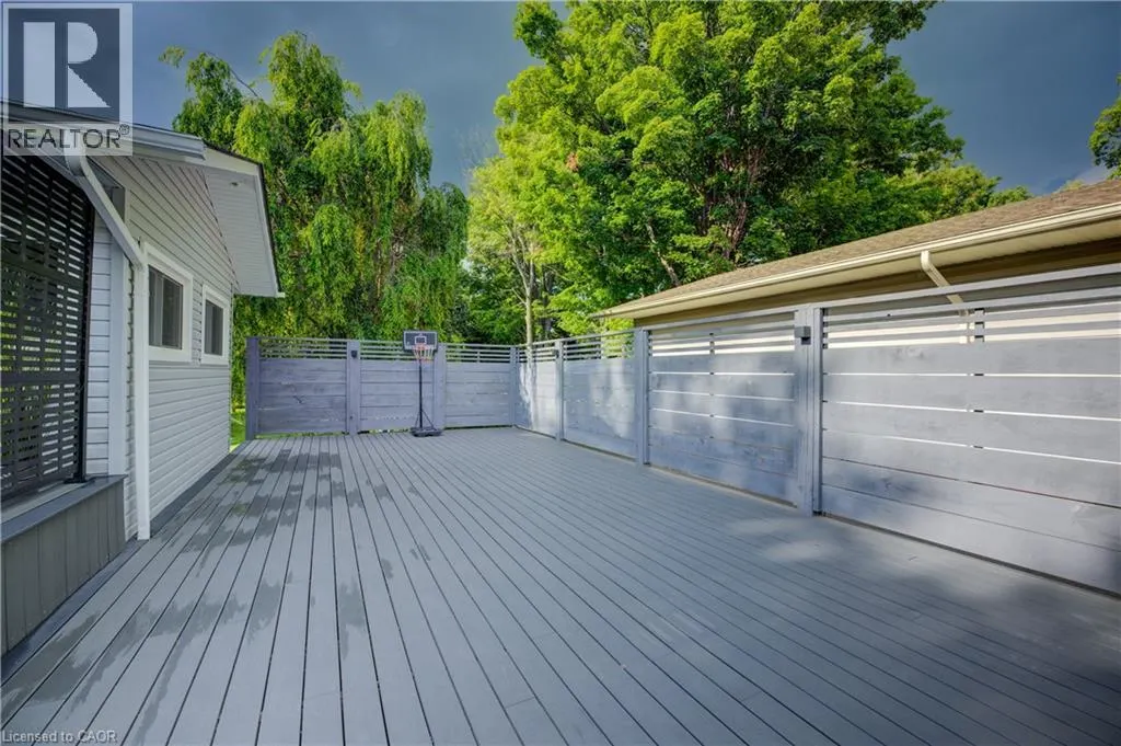 120 RENNIE Drive