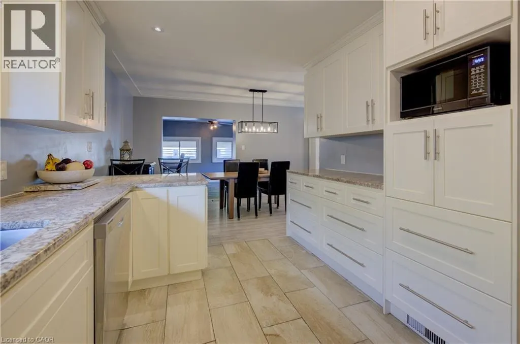 120 RENNIE Drive