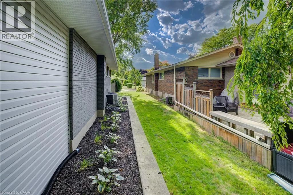 120 RENNIE Drive