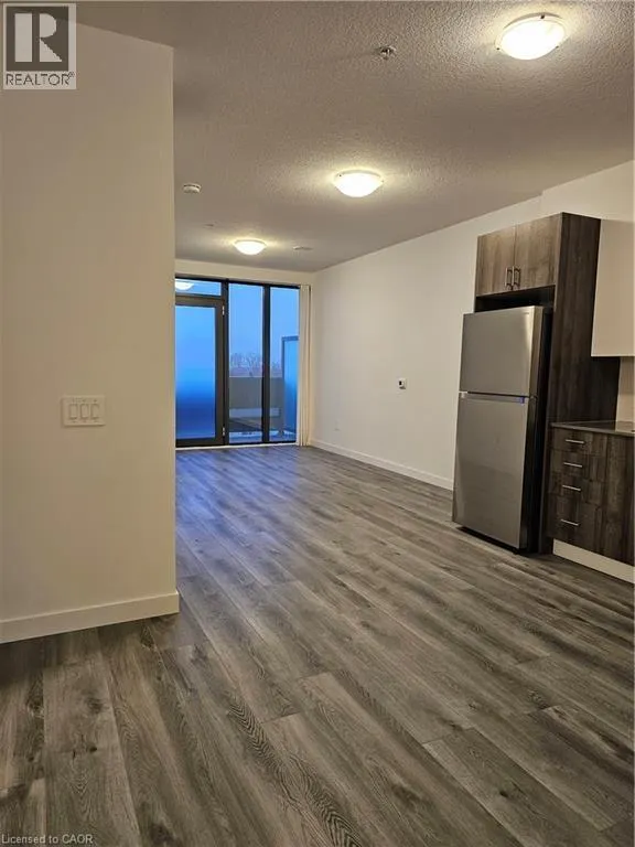 1434 HIGHLAND Road W Unit# 107, #107