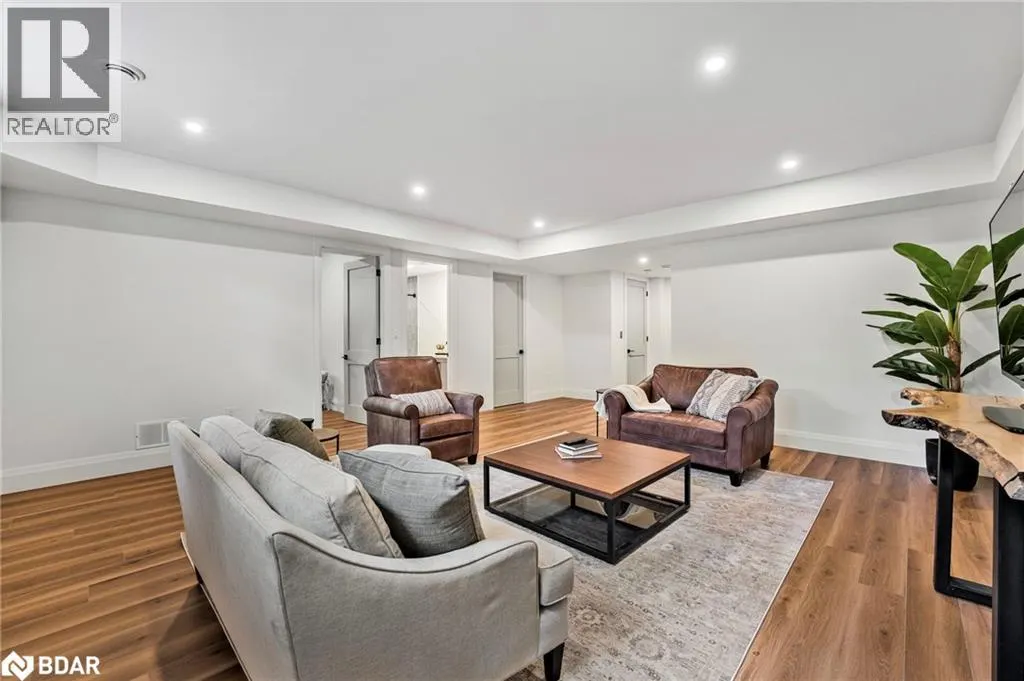 46 TYNDALE Road