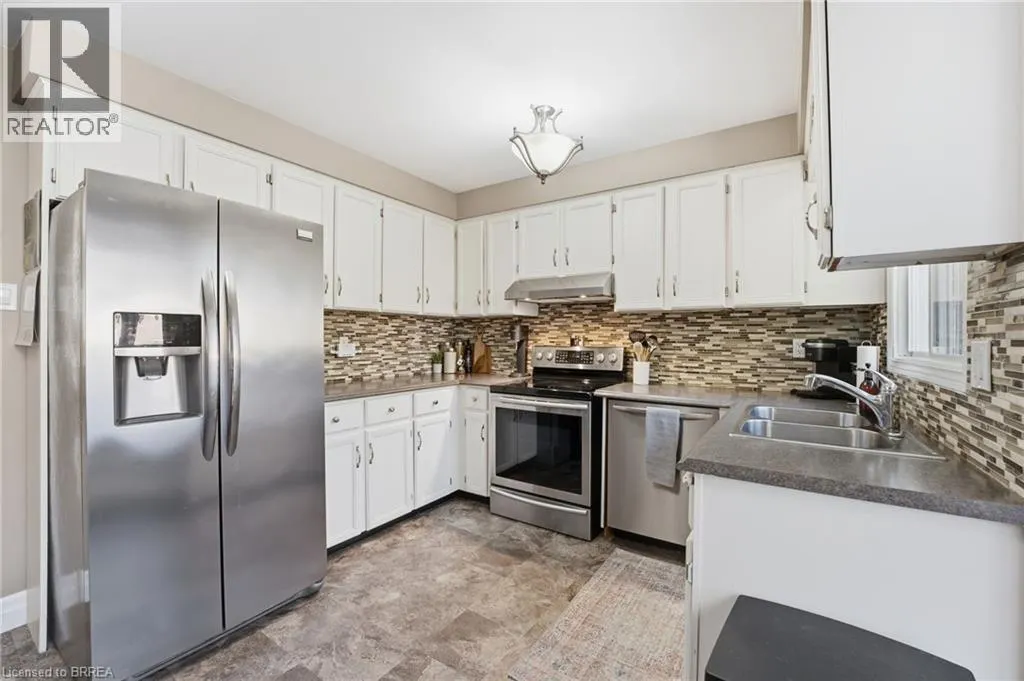 23 VANCE Crescent