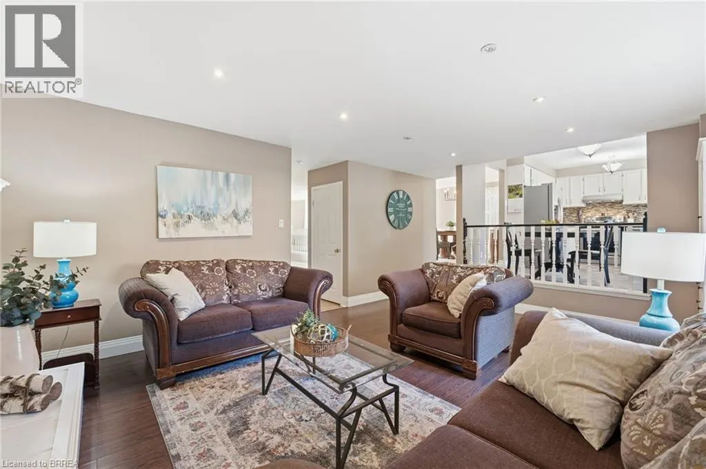 23 VANCE Crescent
