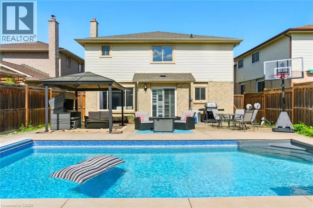 580 DEERHURST Drive