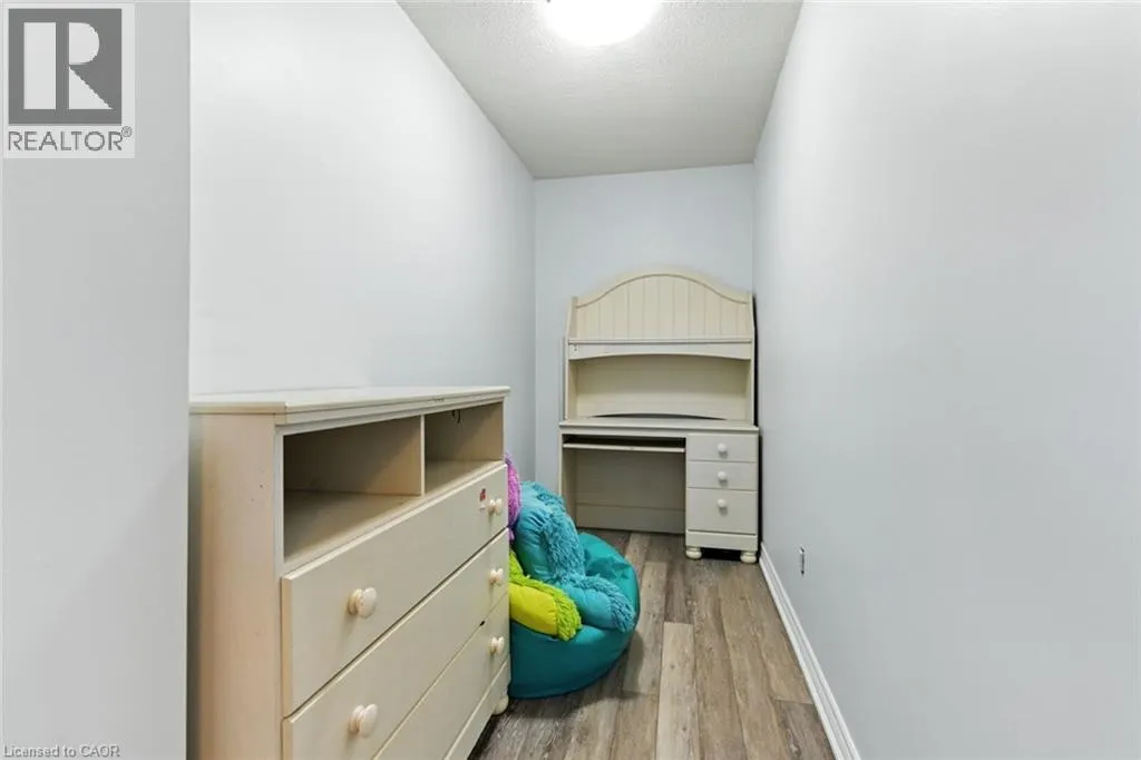 580 DEERHURST Drive