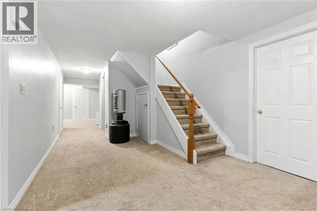 580 DEERHURST Drive