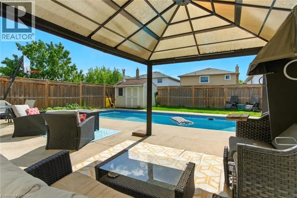 580 DEERHURST Drive
