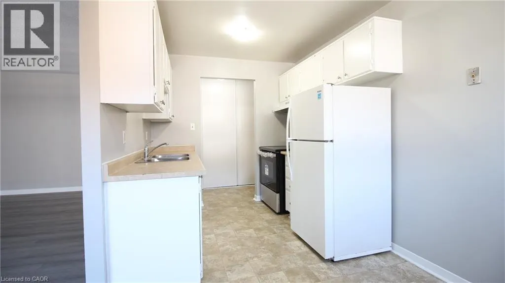 529 PARKSIDE Drive Unit# 7, #7