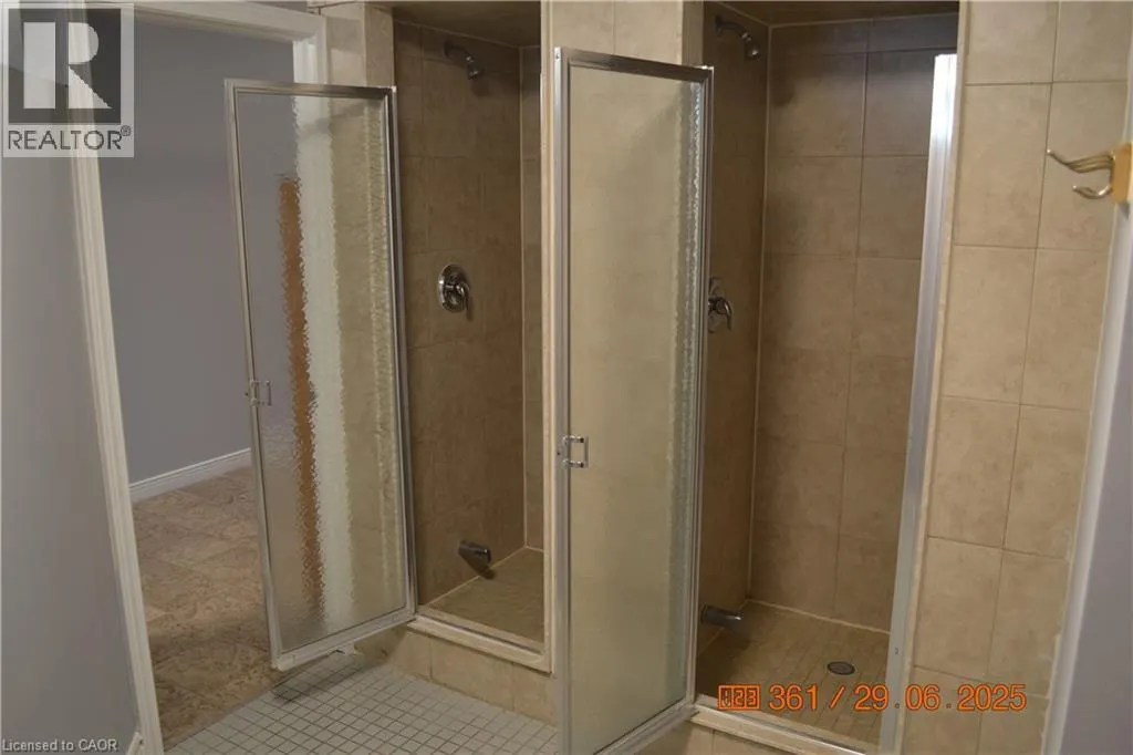 8 VILLAGE GREEN Boulevard Unit# 811, #811