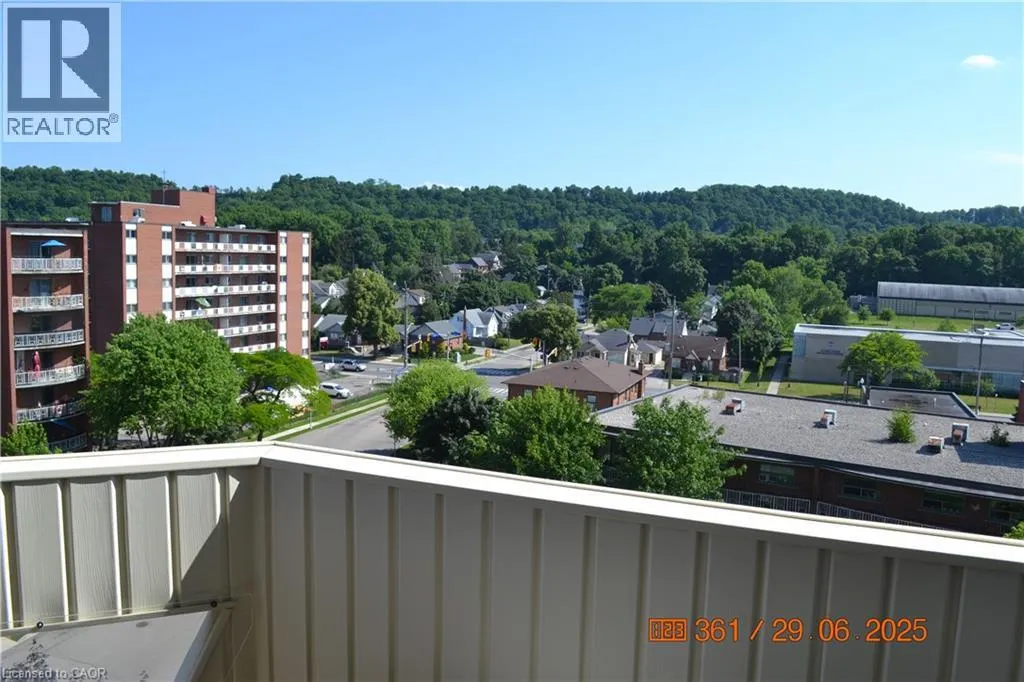 8 VILLAGE GREEN Boulevard Unit# 811, #811