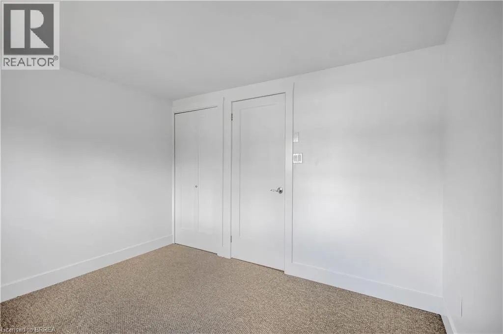 34 OAKHILL Drive Unit# 20B, #20B