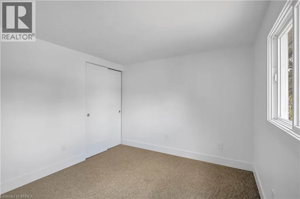 34 OAKHILL Drive Unit# 20B, #20B