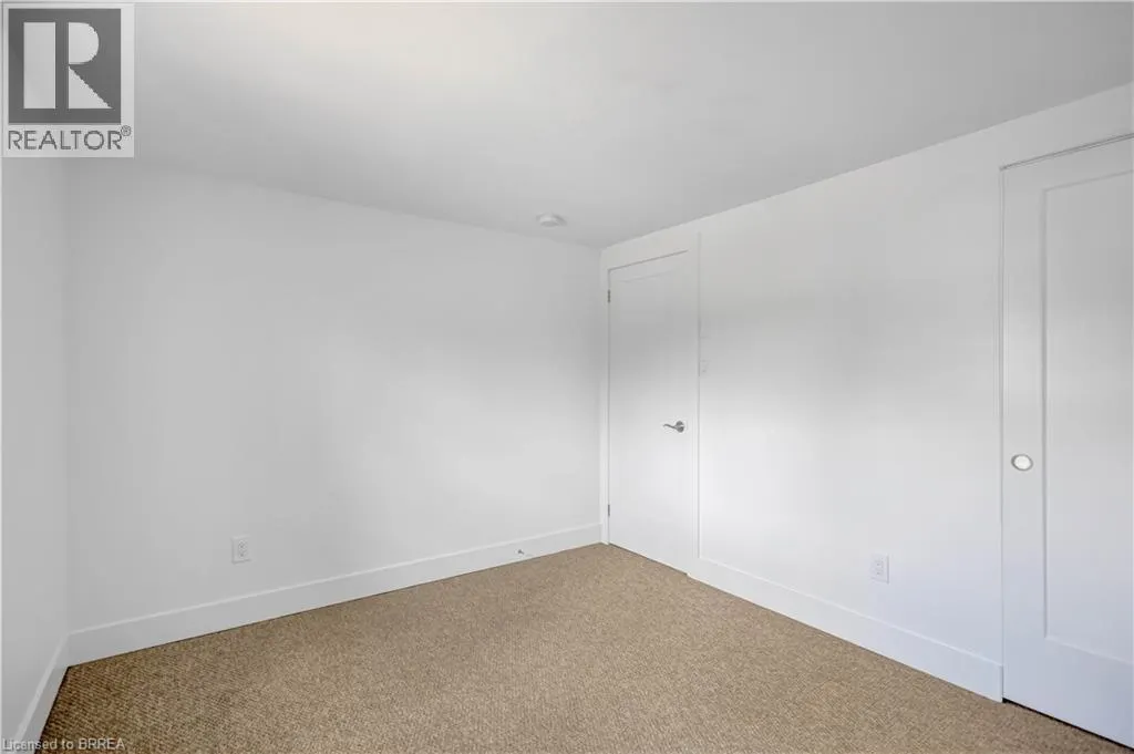 34 OAKHILL Drive Unit# 20B, #20B
