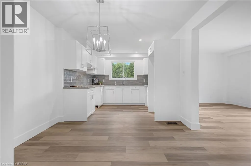 34 OAKHILL Drive Unit# 20B, #20B