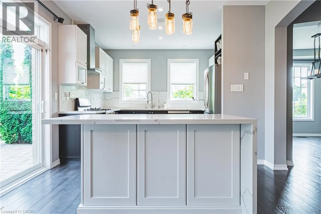 8788 DOGWOOD Crescent