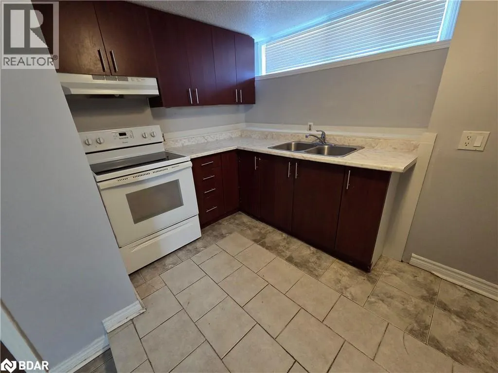 34 TORONTO Street Unit# BSMT, #BSMT