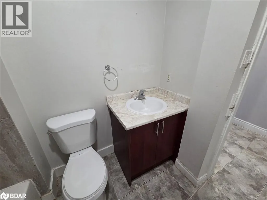 34 TORONTO Street Unit# BSMT, #BSMT