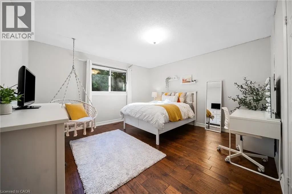 1246 OLD CARRIAGE Way