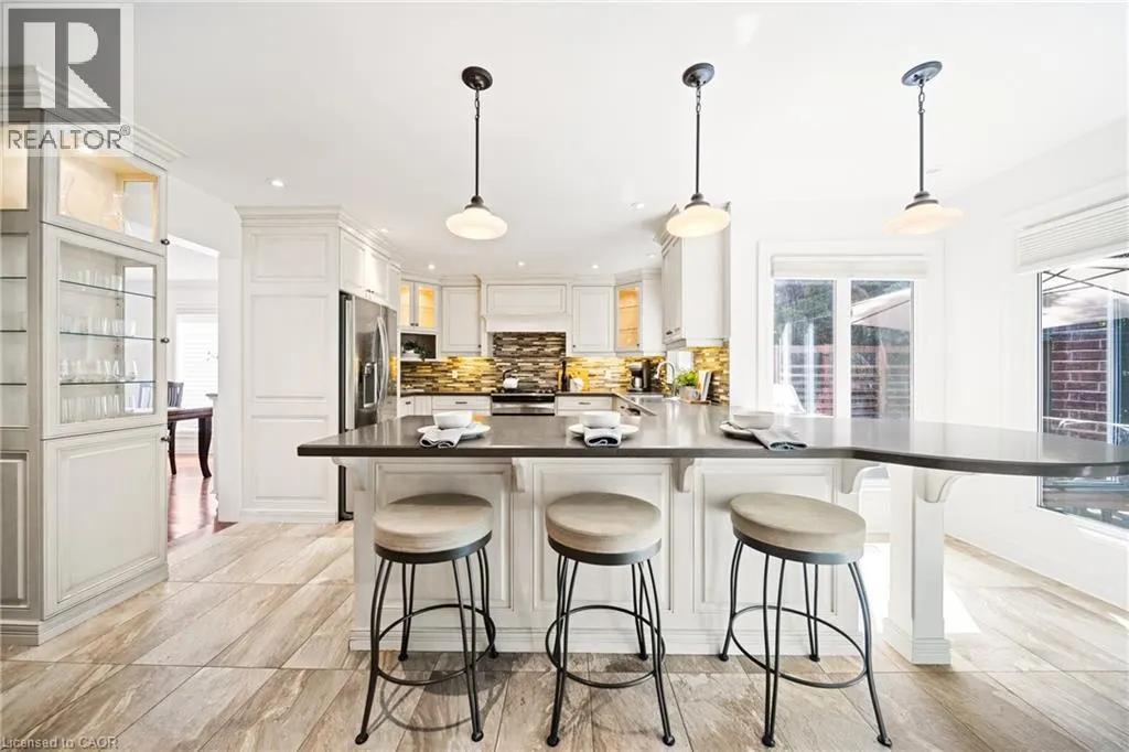 1246 OLD CARRIAGE Way