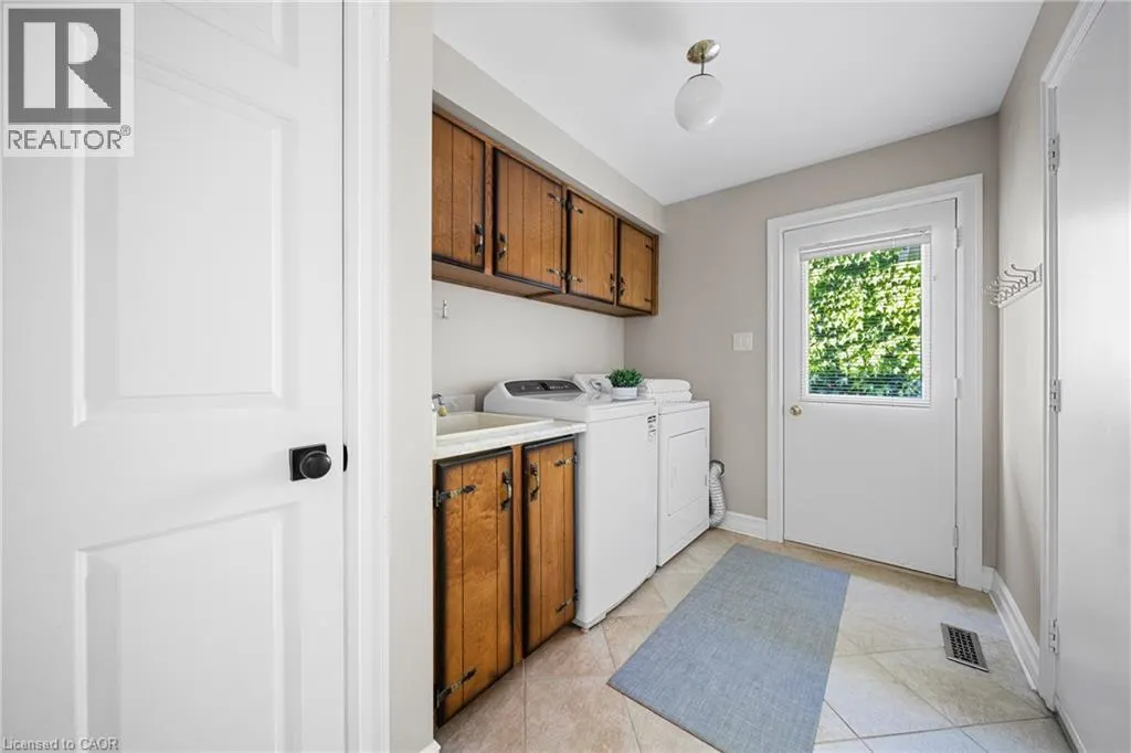 1246 OLD CARRIAGE Way
