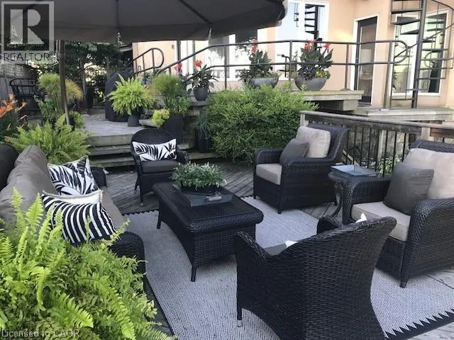 91 MOUNTAIN PARK Avenue
