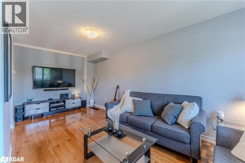 209 HARVIE Road Unit# 35, #35