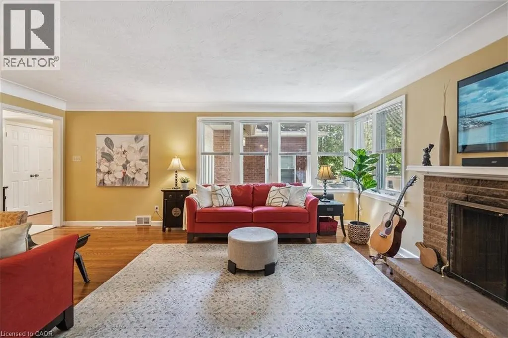 1424 ALFRED Crescent