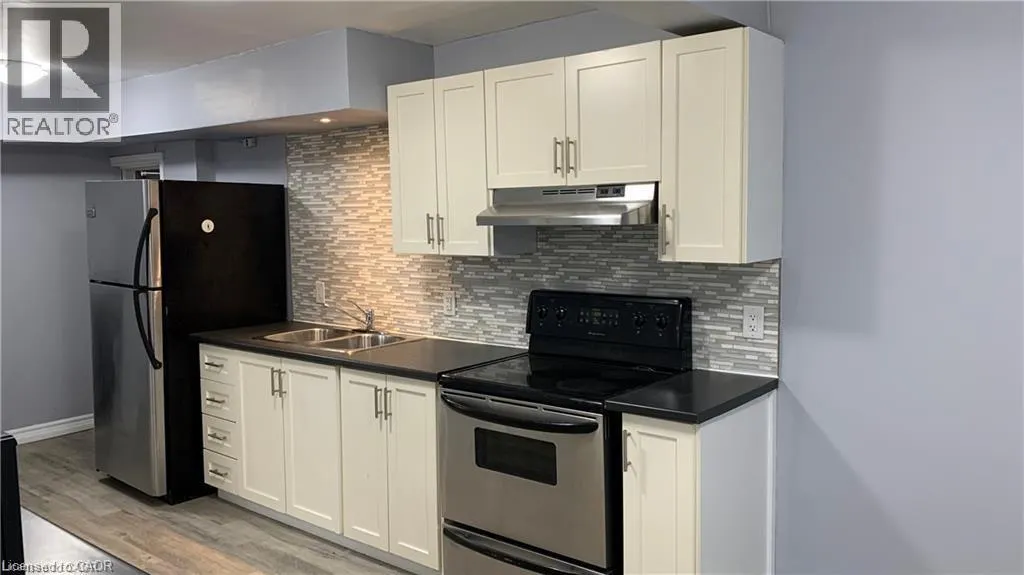 468 MAIN Street E Unit# 10, #10
