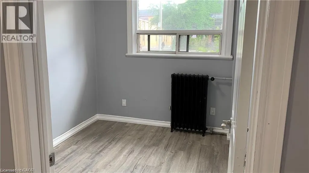 468 MAIN Street E Unit# 10, #10