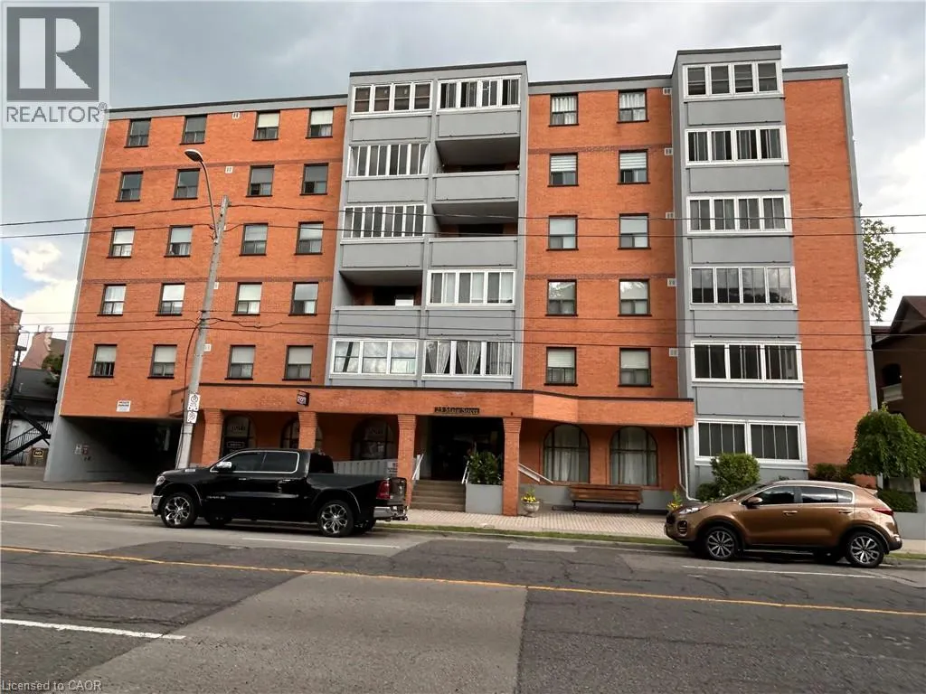 23 MAIN Street Unit# 302, #302