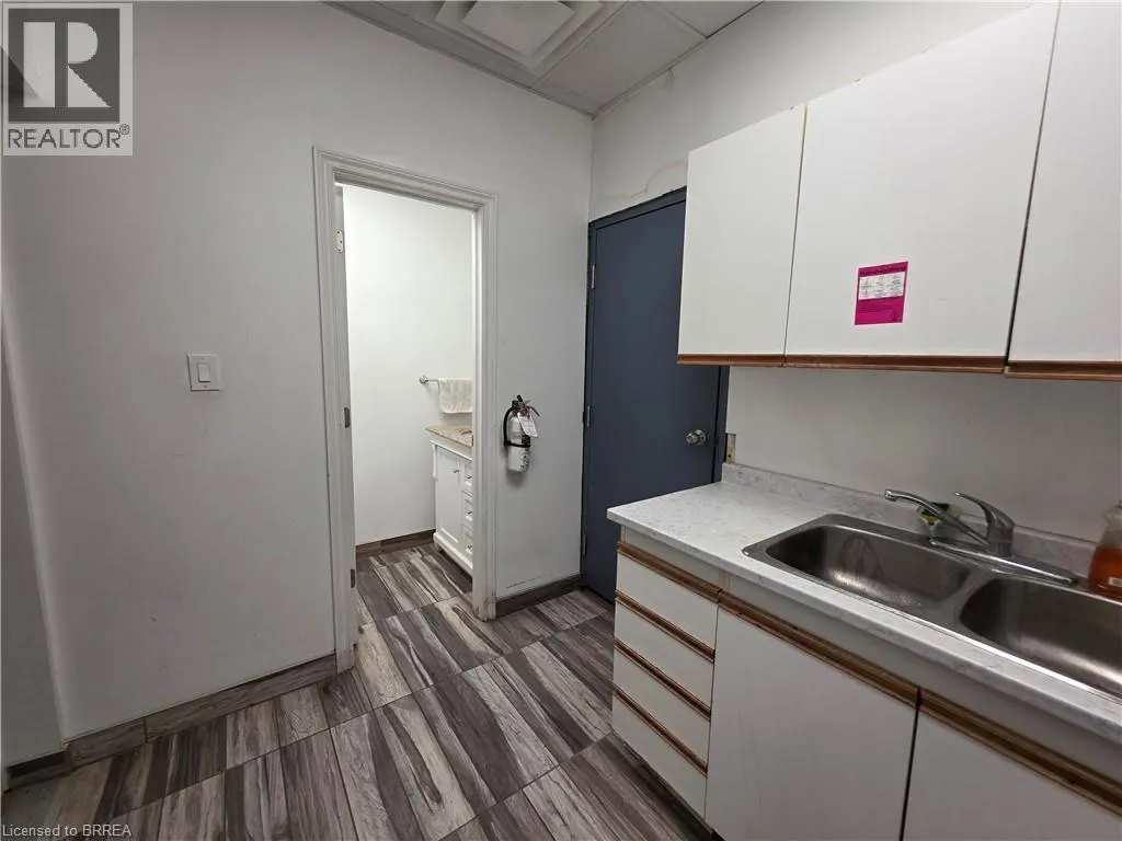 85 EMILIE Street Unit# Main Floor, #Main Floor