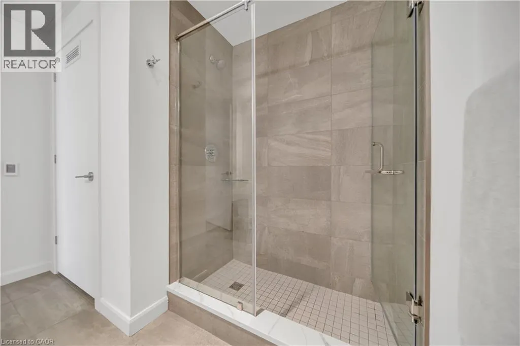 741 KING Street W Unit# 906, #906