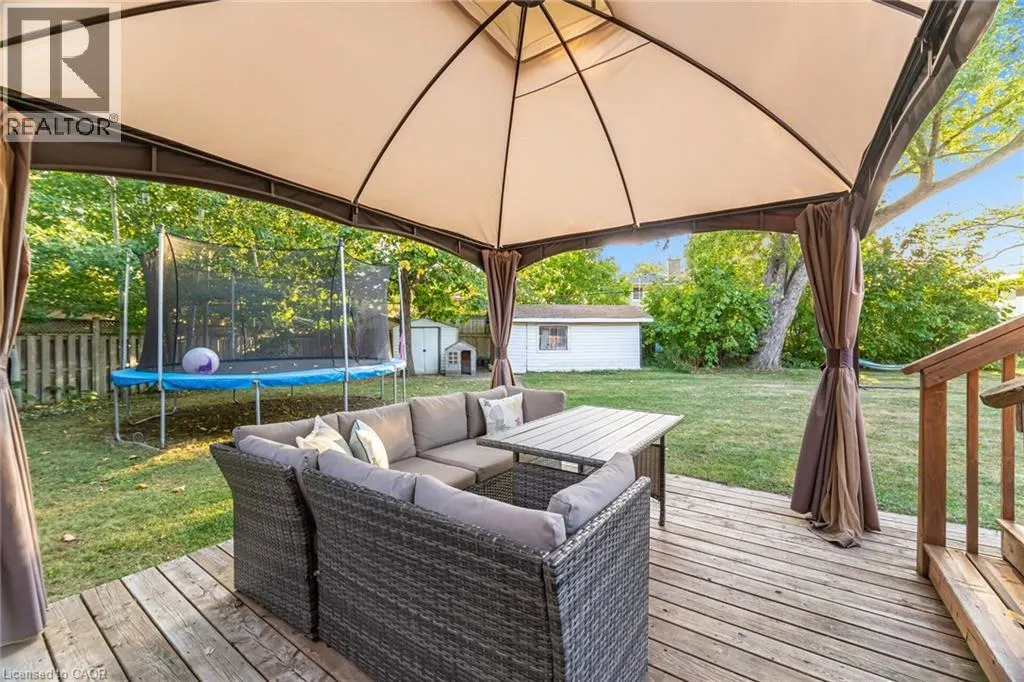 2295 BARCLAY Road