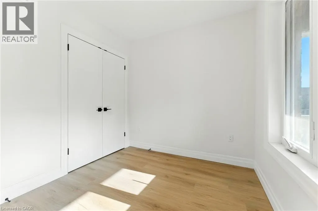 176 BALSAM Avenue S Unit# 1, #1