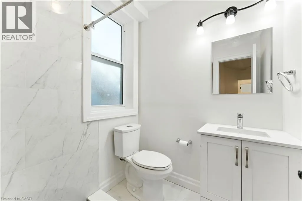 176 BALSAM Avenue S Unit# 1, #1