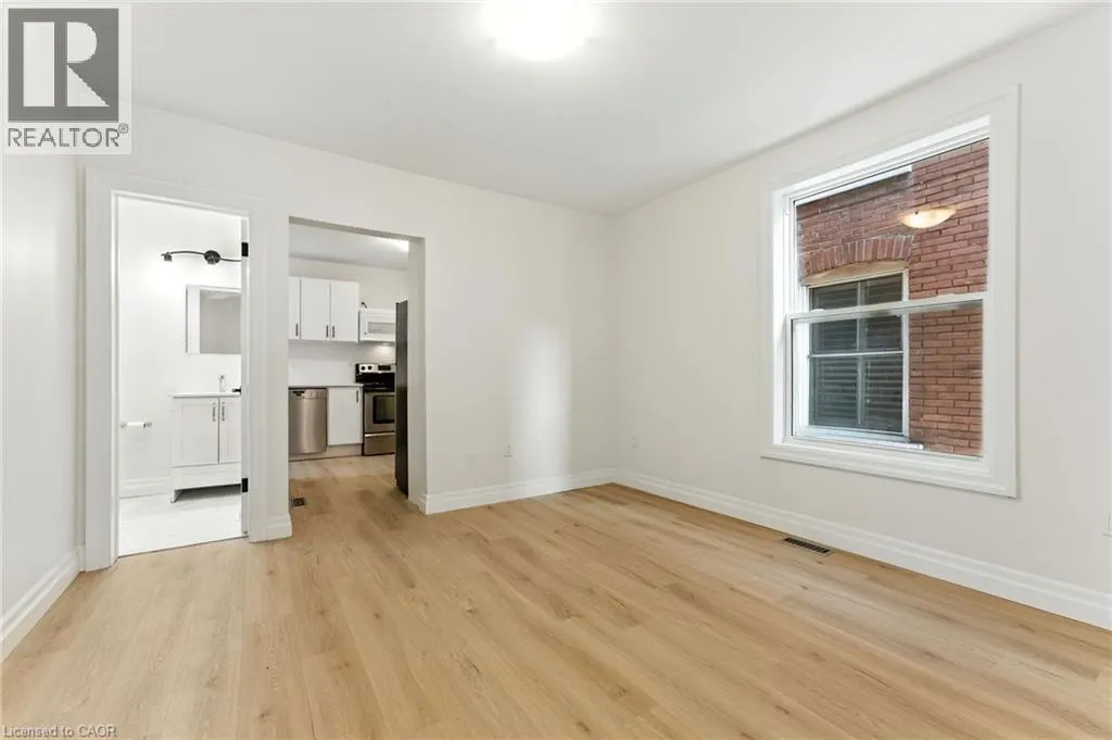 176 BALSAM Avenue S Unit# 1, #1