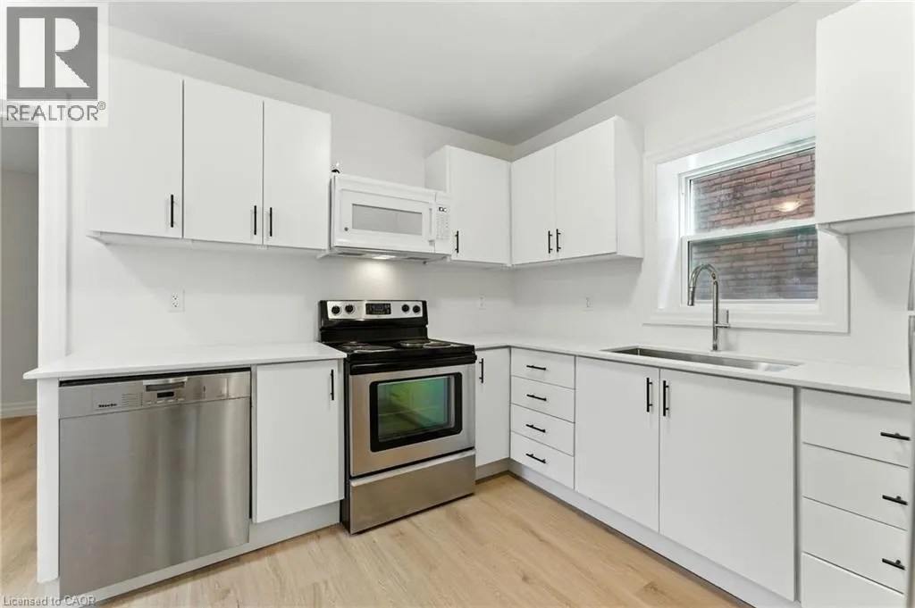 176 BALSAM Avenue S Unit# 1, #1