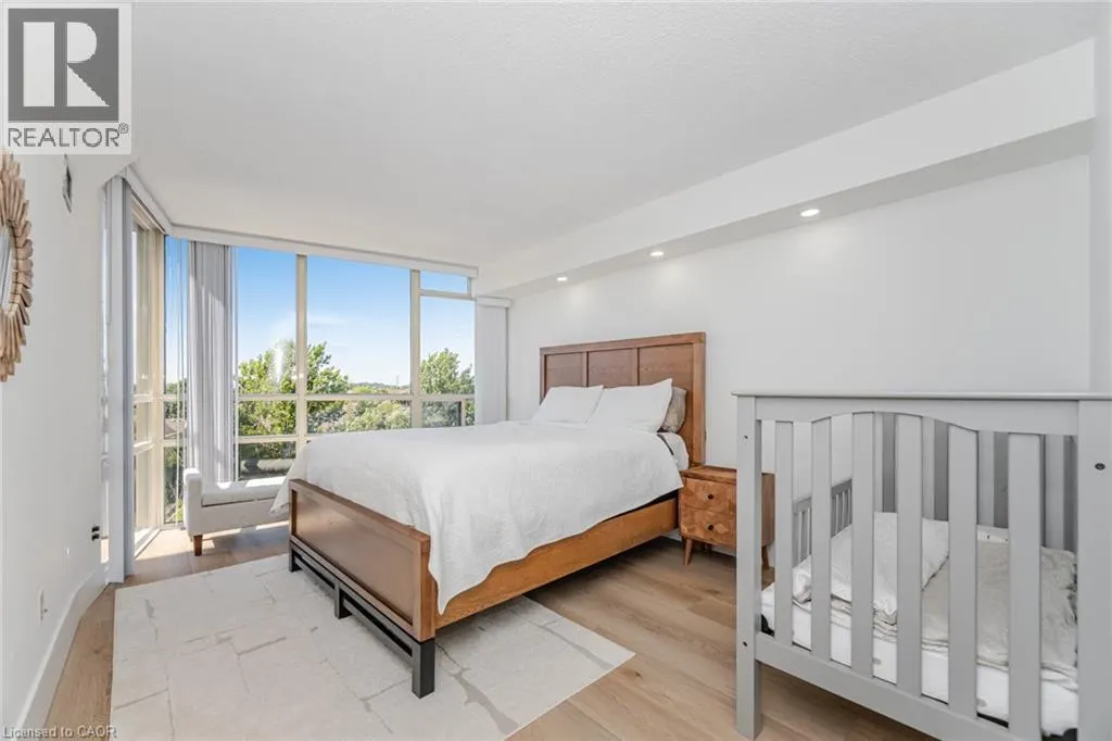 50 EGLINTON Avenue W Unit# 408, #408