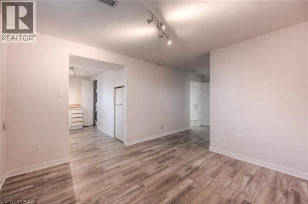 57 KINGSWOOD Drive Unit# LOWER, #LOWER