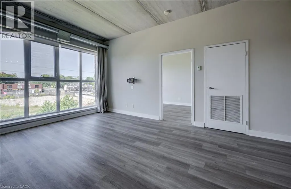 36 REGINA Street Unit# 401, #401