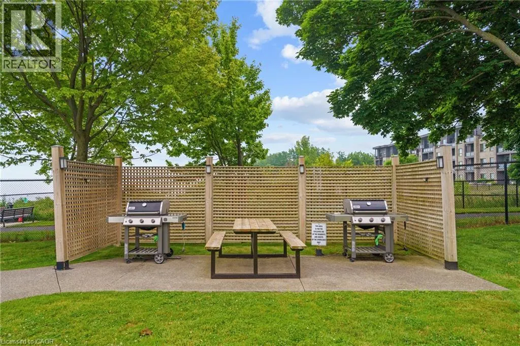 500 GREEN Road Unit# 218, #218