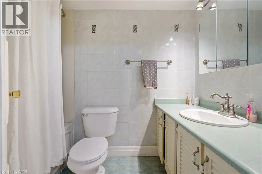 500 GREEN Road Unit# 218, #218