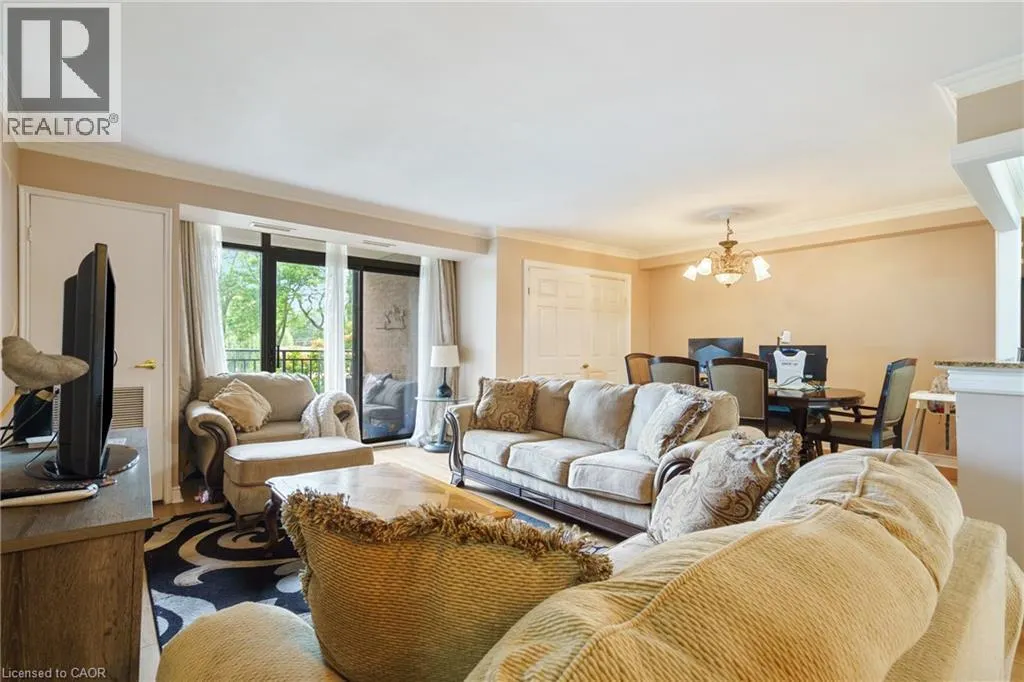 500 GREEN Road Unit# 218, #218