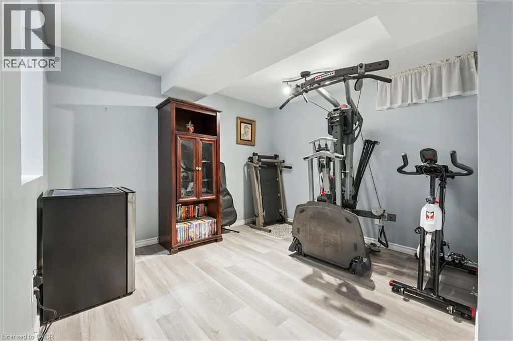 174 SUNPOINT Crescent