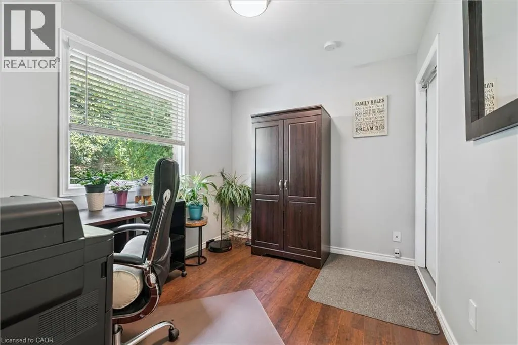 174 SUNPOINT Crescent