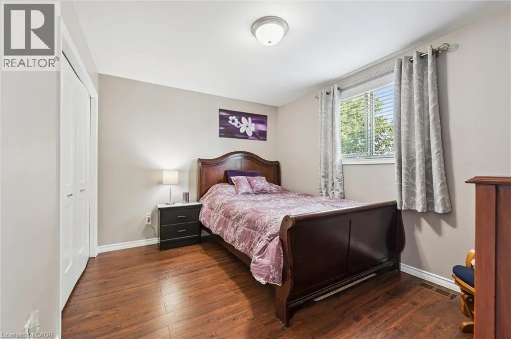 174 SUNPOINT Crescent