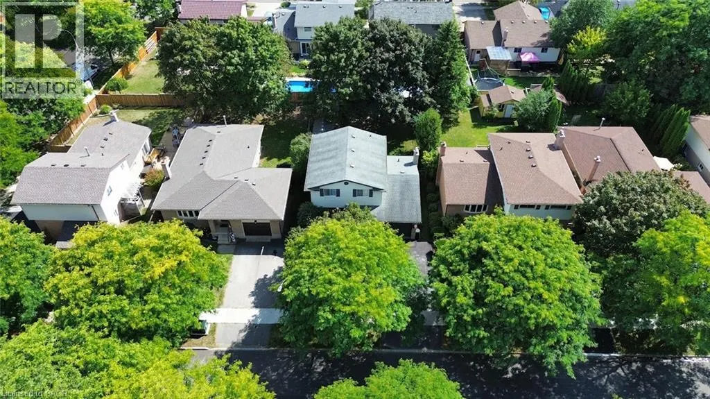 174 SUNPOINT Crescent