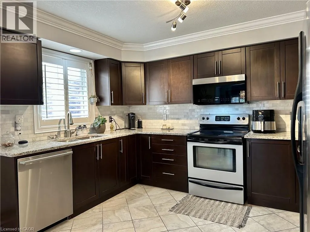 1409 OLD ZELLER Drive