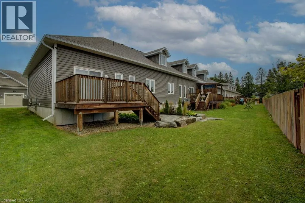 24 GEORGE Street N Unit# 16, #16